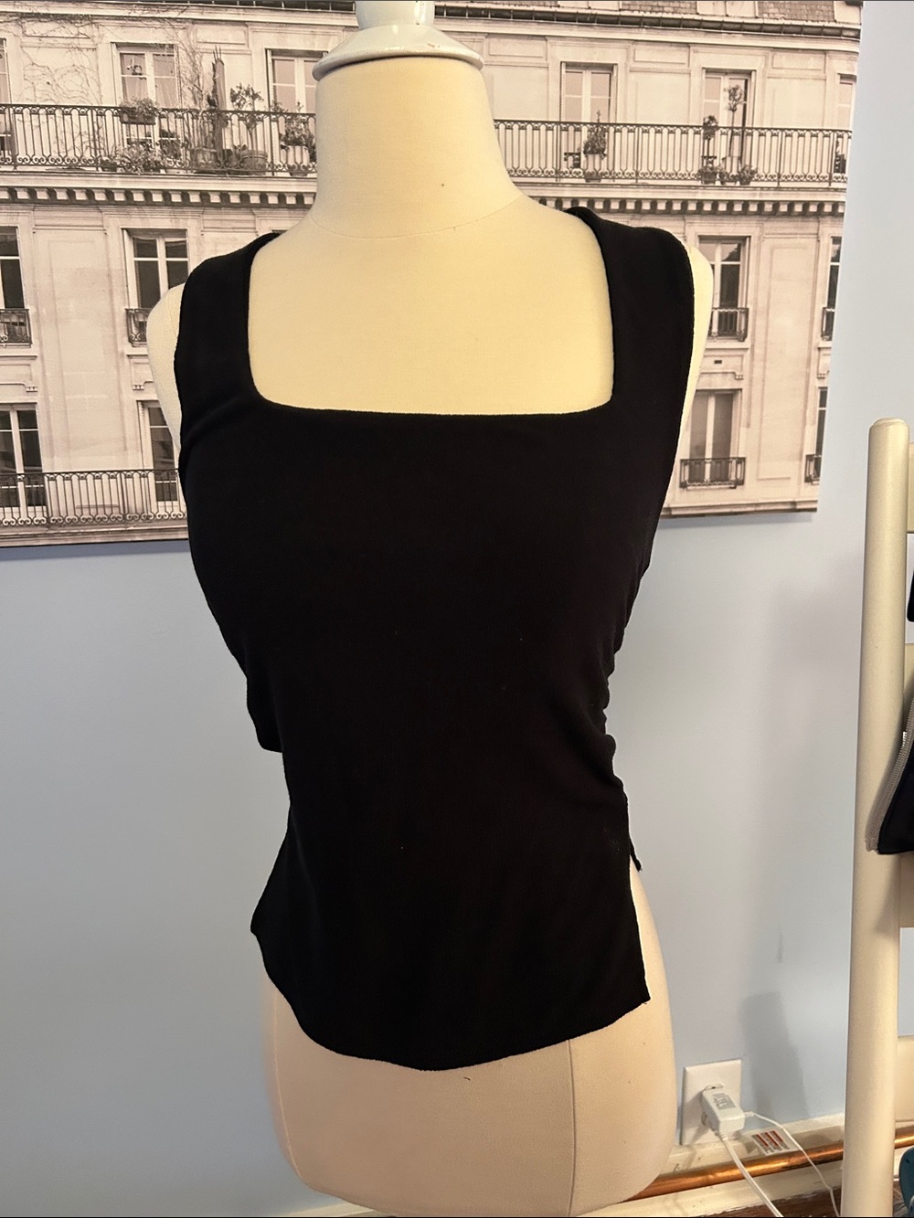 Square-Neck Black Tank Top - Women